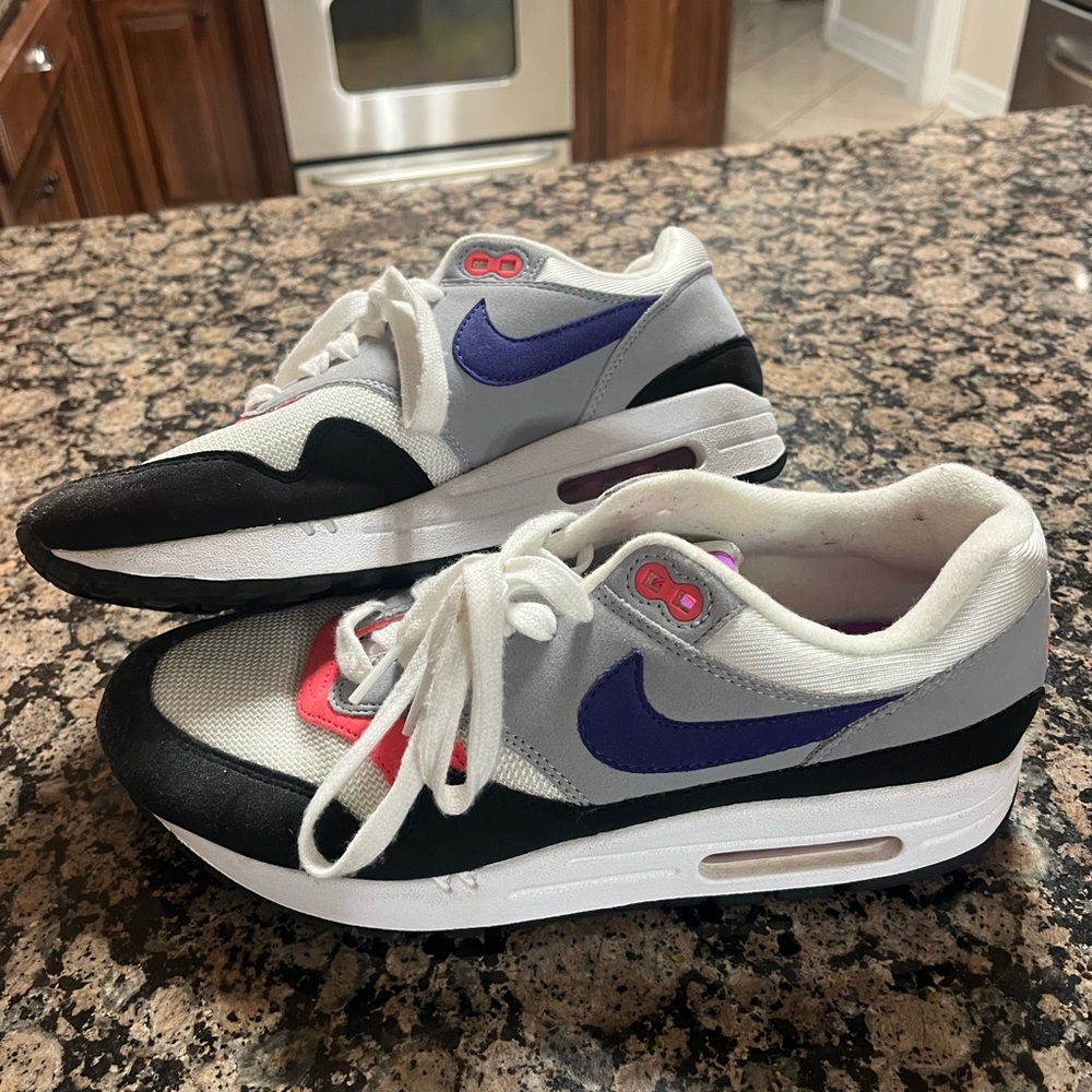 Nike air max